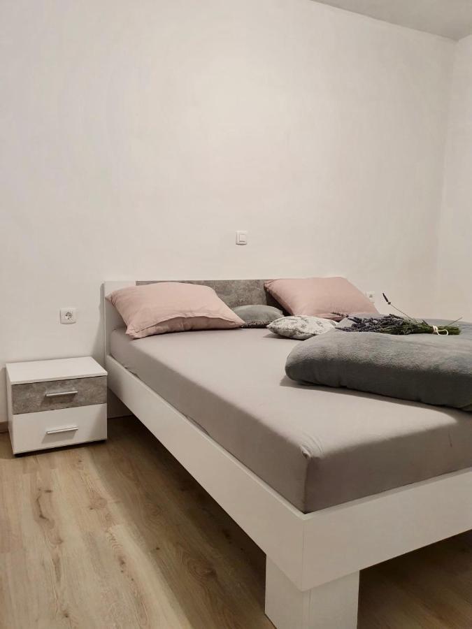 Apartman Skolj Jovici  Esterno foto